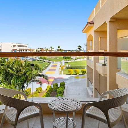 Pickalbatros Royal Moderna Sharm "Aqua Park" Hotel Exterior photo