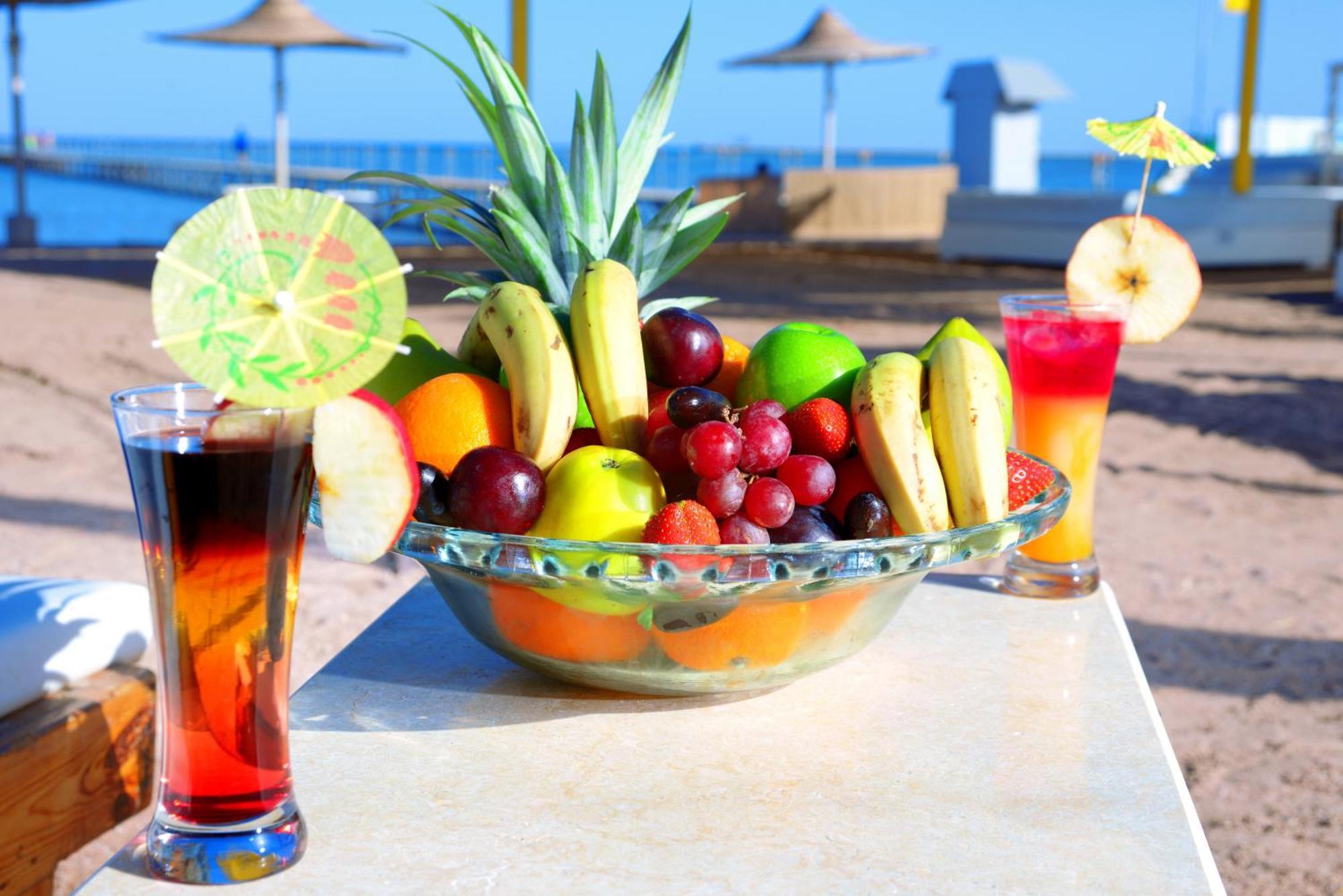 Pickalbatros Royal Moderna Sharm "Aqua Park" Hotel Exterior photo Fruit salad